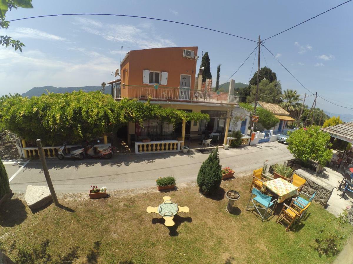 DafnátaKostas Walkers Point住宿加早餐旅馆 外观 照片