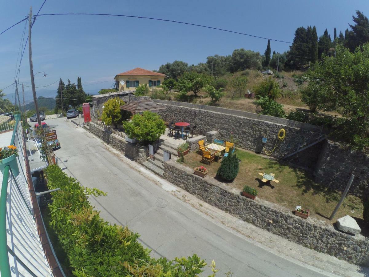 DafnátaKostas Walkers Point住宿加早餐旅馆 外观 照片